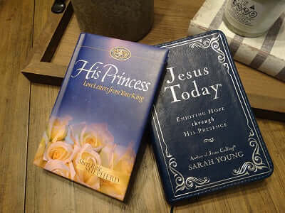Never Underestimate The Power of a Simple Gift  - Christian Gifts for Women